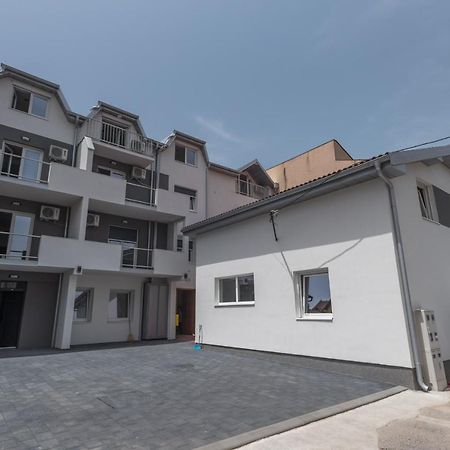 Apartmani Centar Loznica Luaran gambar