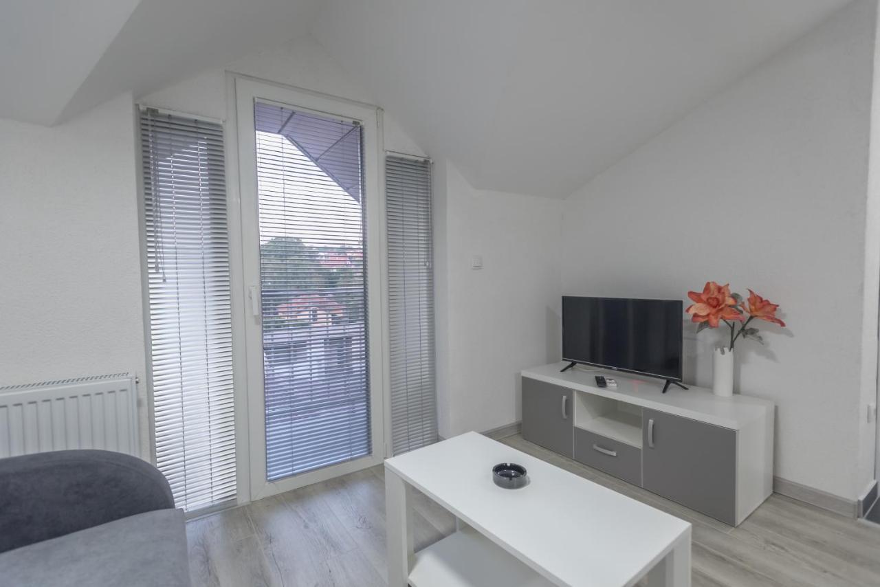Apartmani Centar Loznica Luaran gambar