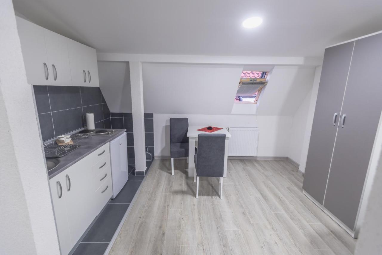 Apartmani Centar Loznica Luaran gambar